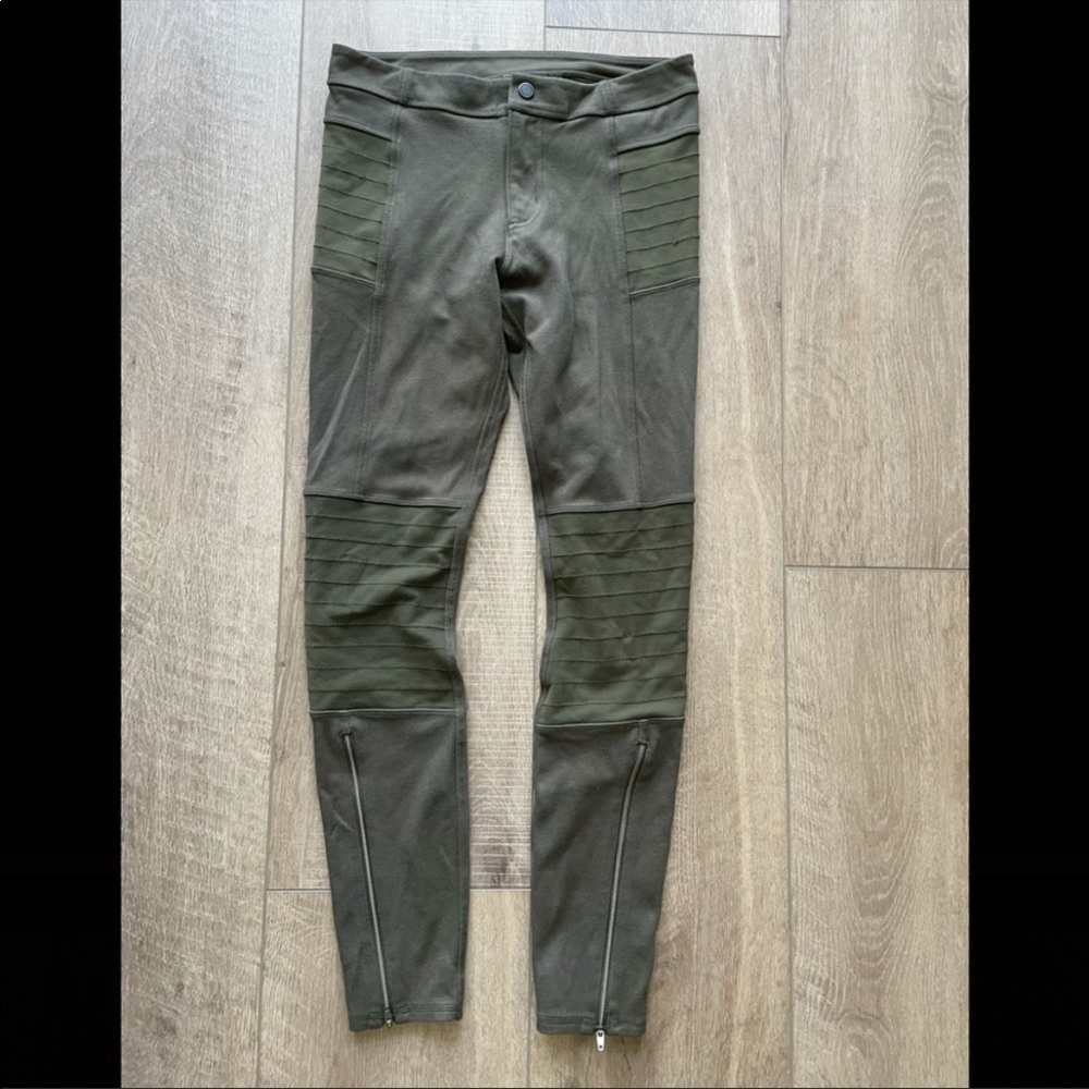 Athleta Trailsetter Ponte Motion Moto Zip Pants in Olive Size 2